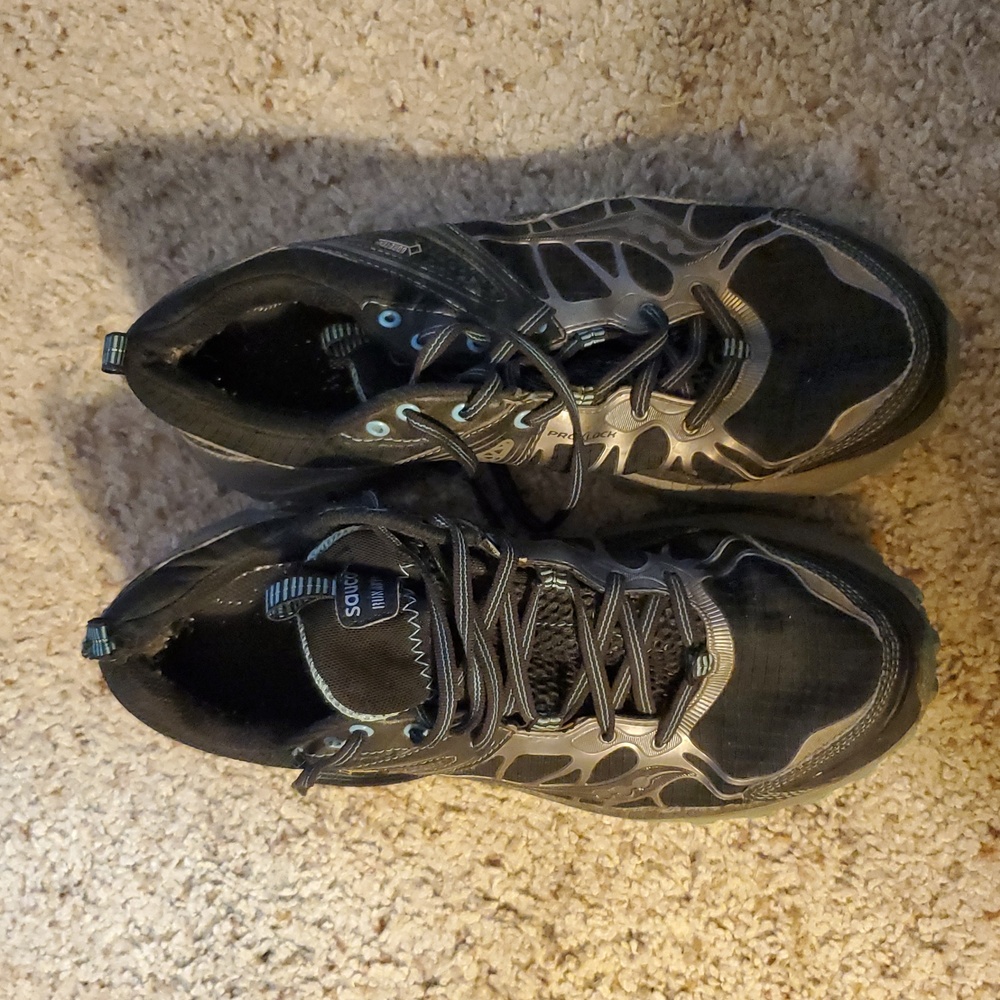 Saucony Black/teal Athletic Shoes